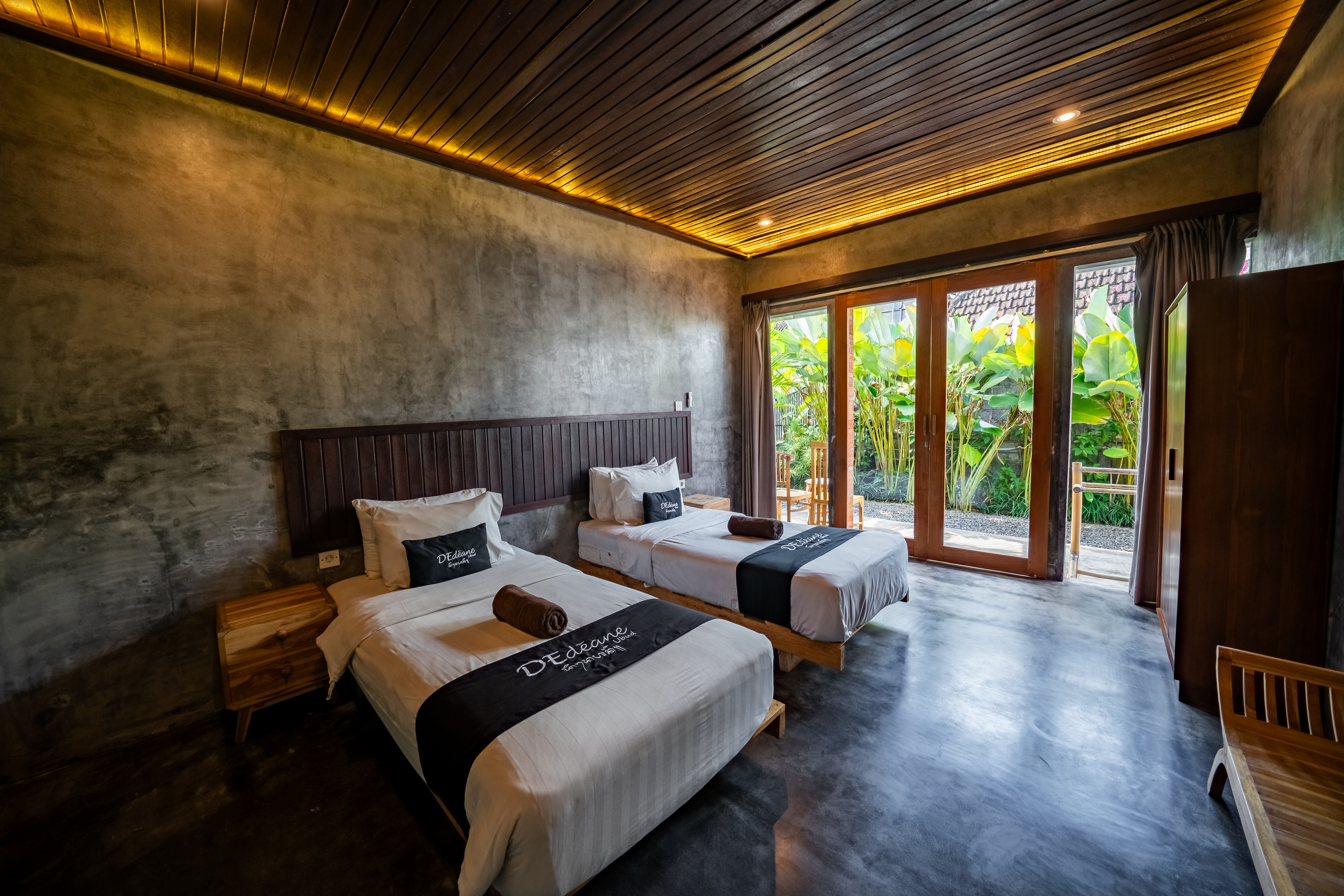 Room 10 – Twin Bed Room with Wooden Ceiling & Outdoor Space